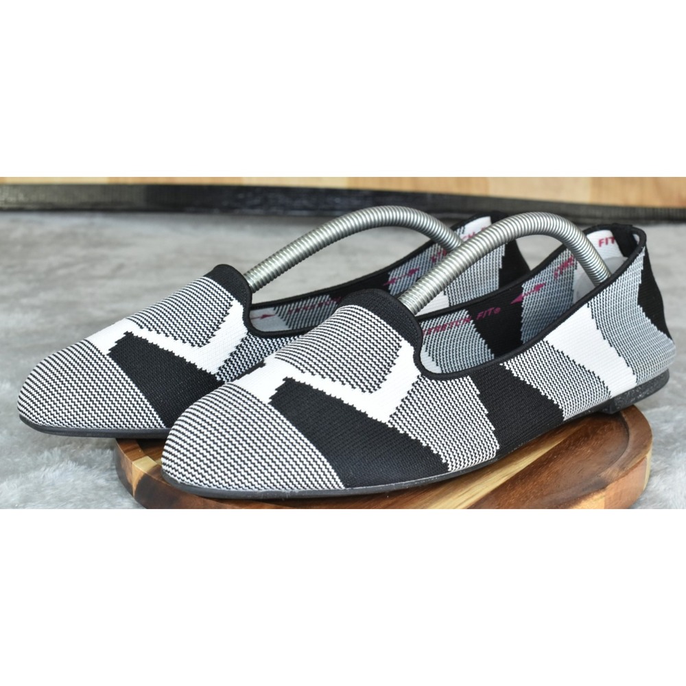 Skechers Cleo Sherlock Women Shoes Size 8.5 Black White Abstract Slip-On Ballet